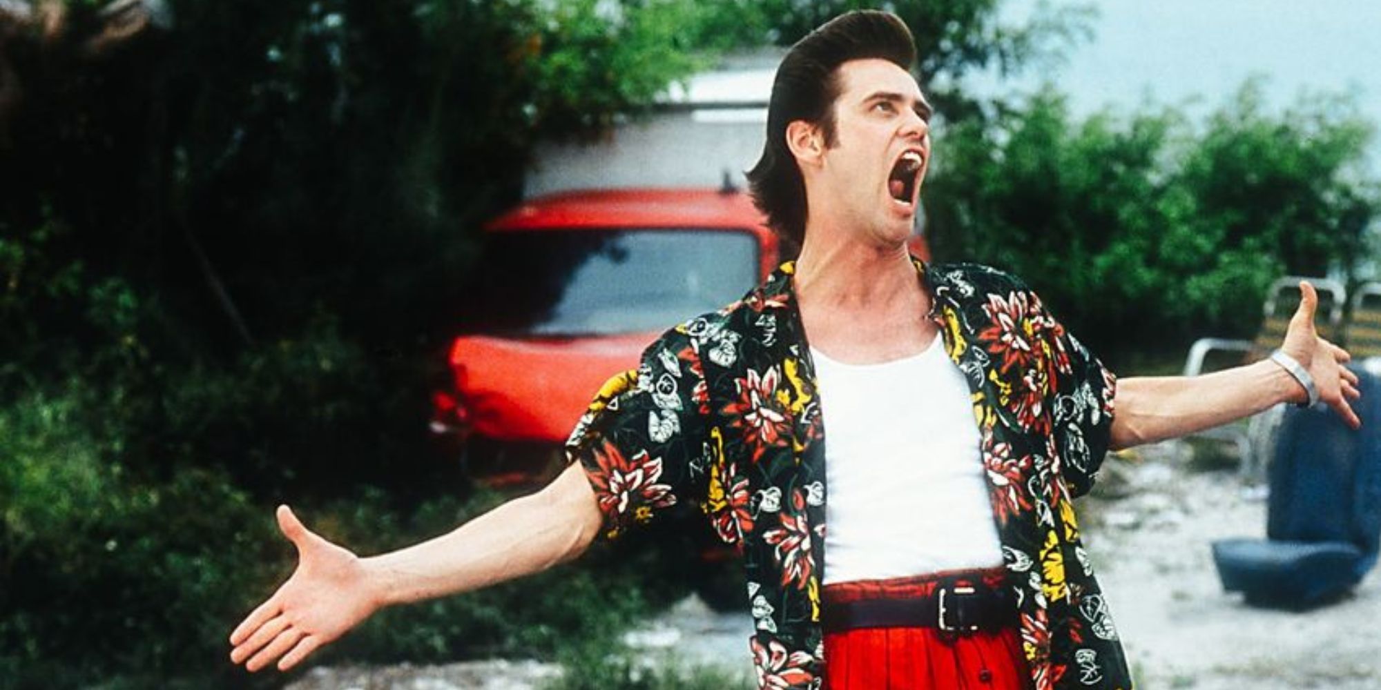 Jim Carrey gesticuleaza ca Ace Ventura in „Ace Ventura: Pet Detective”