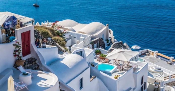 top-10-lucruri-de-facut-in-santorini-grecia.jpg